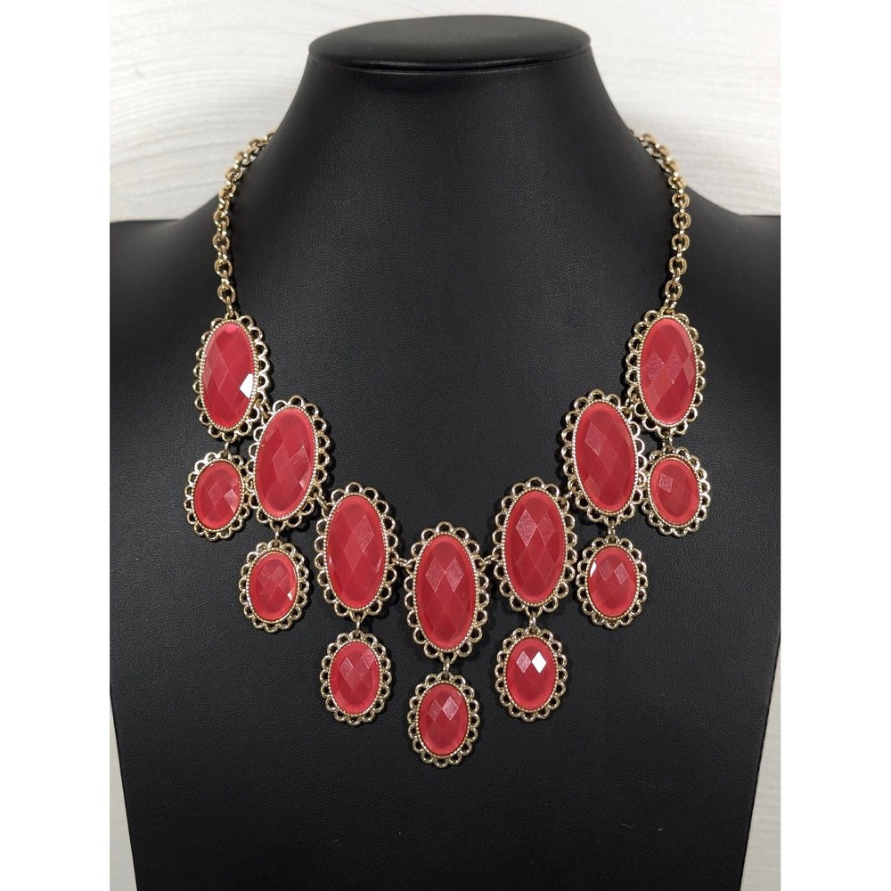 Berry Pink Statement Necklace Faceted Acrylic Gold Tone 21in Bib - Picture 1 of 8